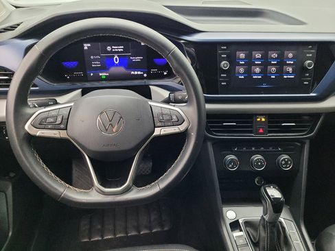 Used 2022 Volkswagen Taos SE FWD image 22