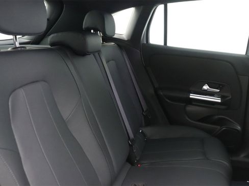 New 2026 Mercedes-Benz GLA 250 image 10