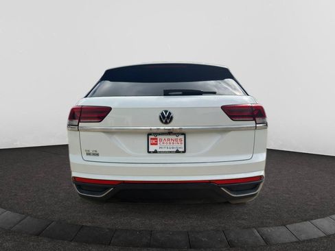 Used 2021 Volkswagen Atlas Cross Sport SE FWD image 5