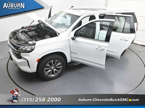 Used 2021 Chevrolet Tahoe LT w/ LT Signature Plus Package AWD/4WD image 37