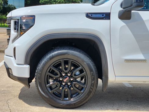 Used 2026 GMC Sierra 1500 Elevation RWD image 8