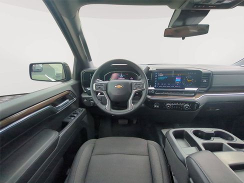Used 2024 Chevrolet Silverado 1500 LT AWD/4WD image 30
