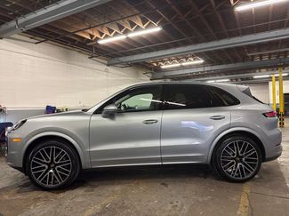 Used 2025 Porsche Cayenne video 2