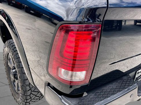 Used 2014 RAM 2500 Laramie w/ Black Appearance Group AWD/4WD image 27