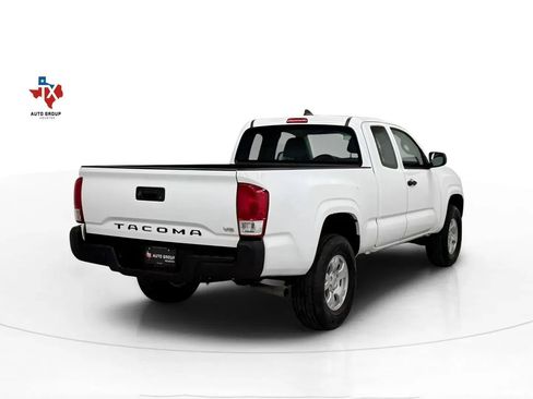 Used 2017 Toyota Tacoma 2WD Access Cab image 5