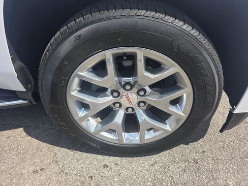 Used 2018 GMC Yukon XL SLT w/ HD Trailering Package RWD image 20