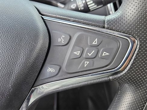 Used 2020 Chevrolet Equinox LT image 22