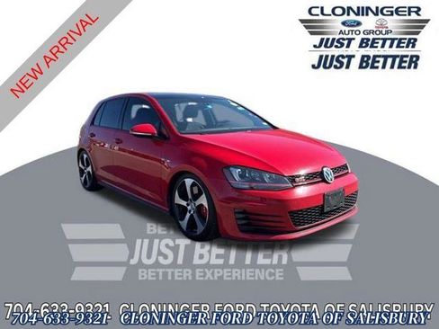Used 2016 Volkswagen GTI SE image 1