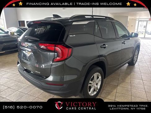 Used 2020 GMC Terrain SLE w/ Driver Convenience Package image 4