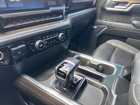Used 2025 Chevrolet Silverado 1500 LT Trail Boss w/ LT Trail Boss Premium Package AWD/4WD image 29
