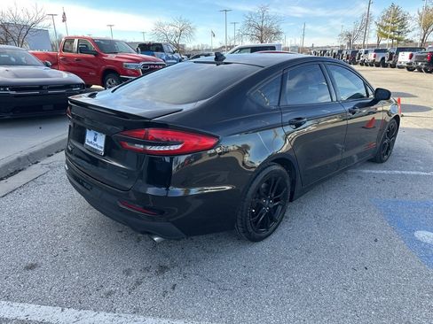 Used 2019 Ford Fusion SE w/ Equipment Group 151A image 29
