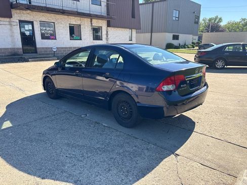 Used 2011 Honda Civic DX-VP image 5