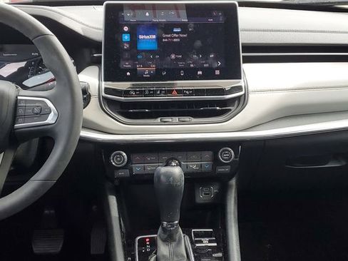 Used 2023 Jeep Compass Limited AWD/4WD image 26