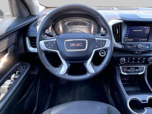Used 2024 GMC Terrain SLE FWD image 6
