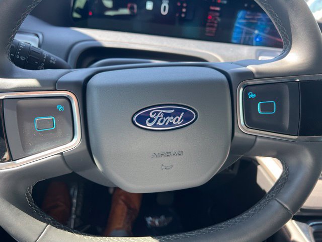 Used 2025 Ford Expedition Active AWD/4WD image 20