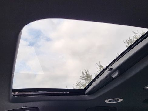 Certified 2023 Chevrolet Traverse Premier w/ Redline Edition image 26