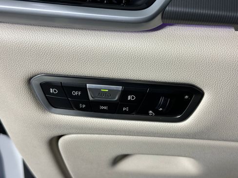 Used 2020 BMW X6 sDrive40i w/ Premium Package image 16