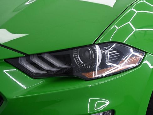 Used 2019 Ford Mustang GT Premium w/ GT Performance Package RWD image 8