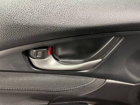 Used 2020 Honda Civic EX image 29