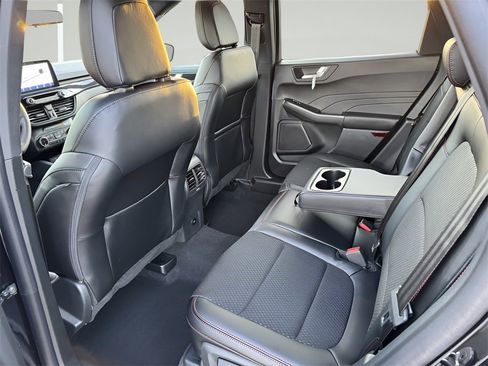 New 2026 Ford Escape ST-Line w/ Cold Weather Package image 31