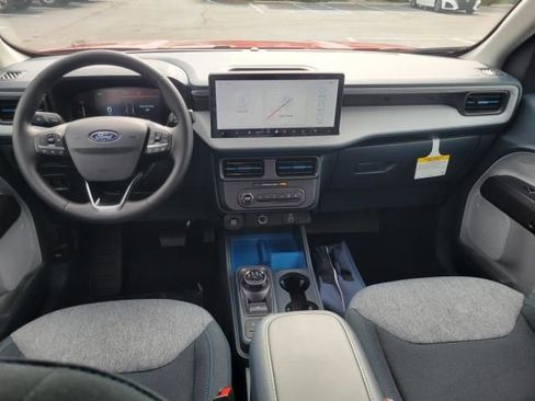 New 2025 Ford Maverick XLT w/ Equipment Group 301A image 17