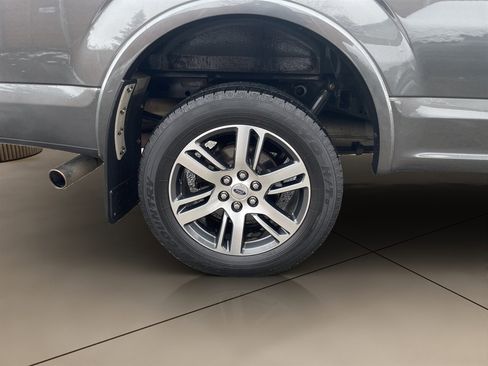 Used 2018 Ford F150 Lariat w/ Equipment Group 502A Luxury image 21