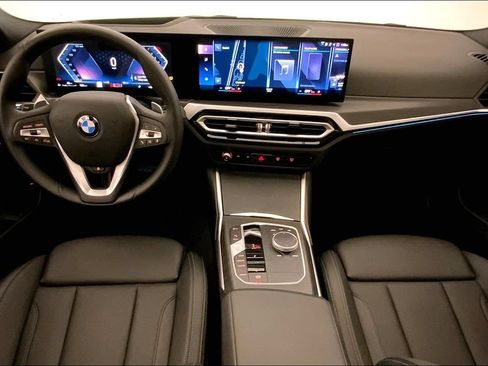 Used 2024 BMW 330i xDrive Sedan w/ Premium Package AWD/4WD image 16