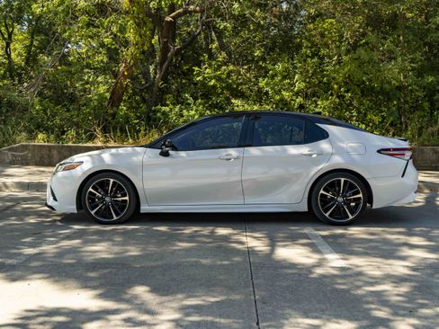 Used 2018 Toyota Camry XSE w/ Driver Assist Package FWD image 6