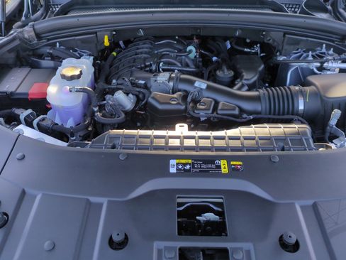 New 2025 Jeep Grand Cherokee Laredo w/ Luxury Tech Group I image 21