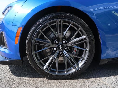 Used 2018 Chevrolet Camaro ZL1 image 47