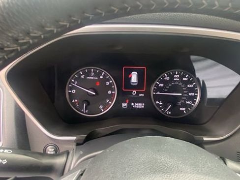 Used 2023 Subaru Ascent Premium w/ Convenience Package AWD/4WD image 21
