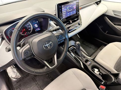 Used 2022 Toyota Corolla SE image 7