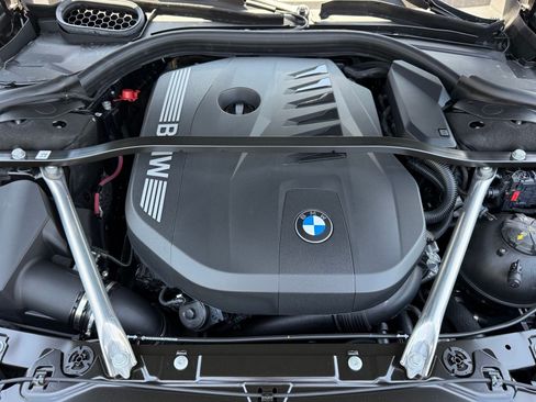 New 2026 BMW 740i w/ Premium Package RWD image 31