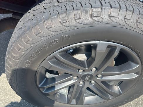 Used 2021 Ford F150 XLT w/ Equipment Group 302A High AWD/4WD image 19