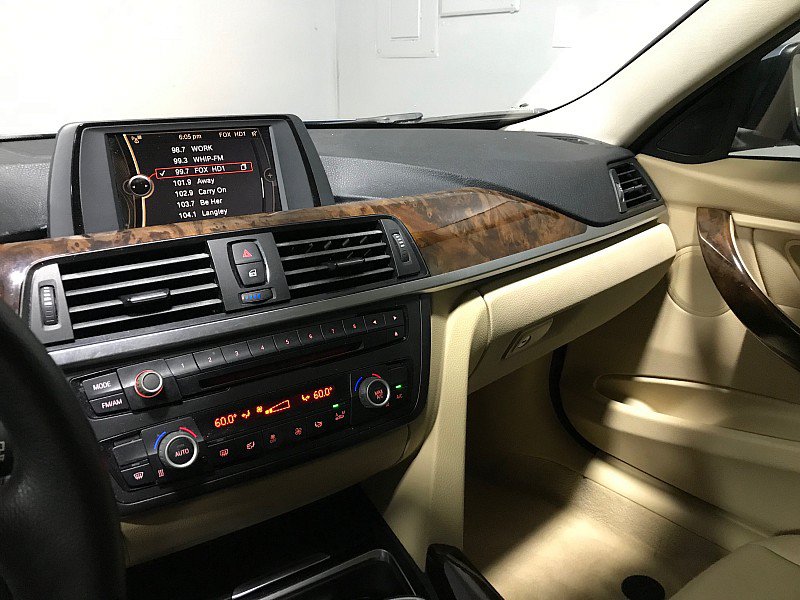 Used 2013 BMW 328i Sedan RWD image 27