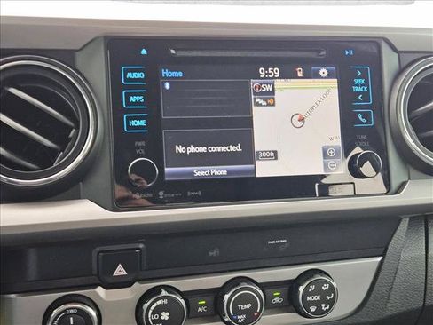 Used 2019 Toyota Tacoma SR5 AWD/4WD image 13