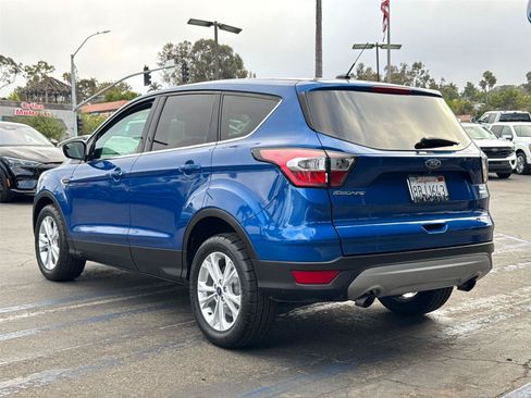 Used 2017 Ford Escape SE FWD image 10