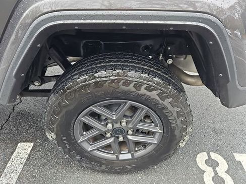 Used 2024 Jeep Gladiator Sport image 25