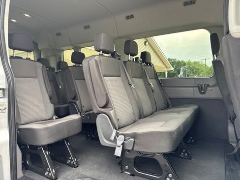 Used 2024 Ford Transit 350 XLT RWD image 5
