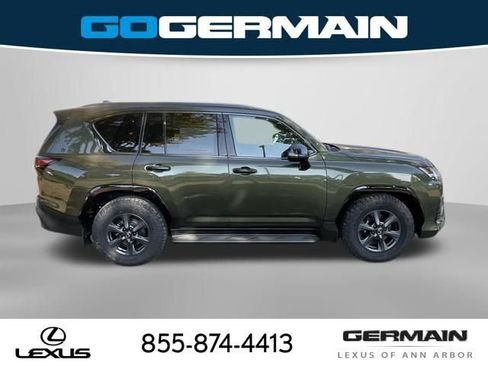 New 2025 Lexus LX 700h Overtrail image 9