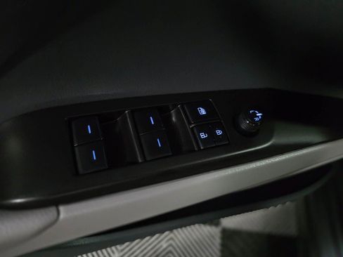 Used 2022 Toyota Camry SE image 28