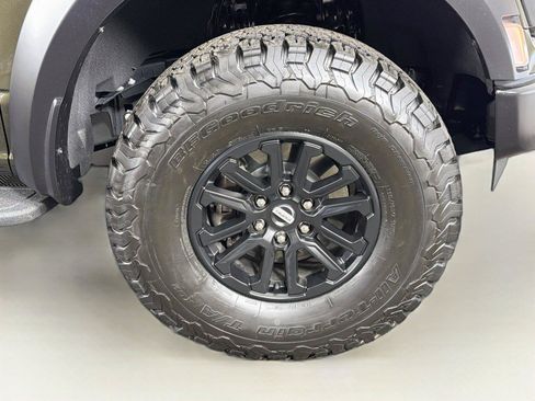 Used 2026 Ford F150 Raptor AWD/4WD image 37