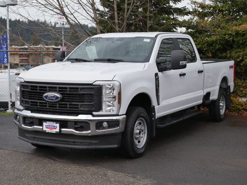 Certified 2024 Ford F250 XL w/ XL Chrome Package image 2