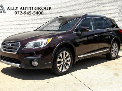 Used 2017 Subaru Outback 2.5i Touring AWD/4WD image 1
