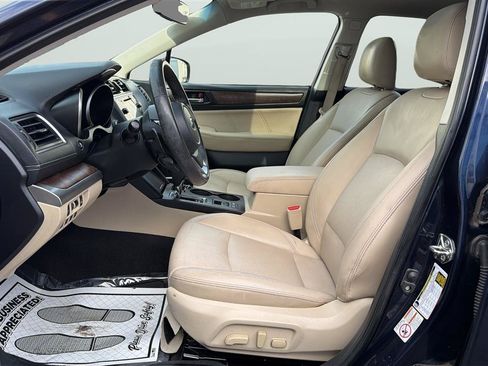 Used 2018 Subaru Outback 2.5i Limited AWD/4WD image 11