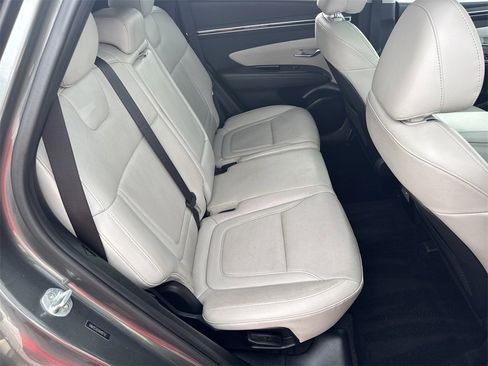 Used 2022 Hyundai Tucson Limited image 15