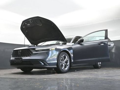 Used 2024 Honda Accord EX image 37