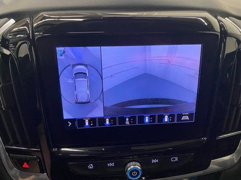 Used 2020 Chevrolet Traverse LT w/ LT Premium Package AWD/4WD image 6