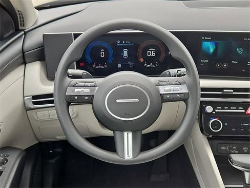 New 2026 Hyundai Tucson SEL image 18