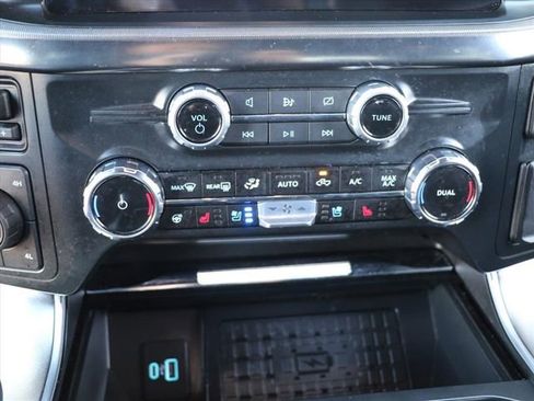 Used 2024 Ford F150 Platinum w/ Equipment Group 702A High image 23